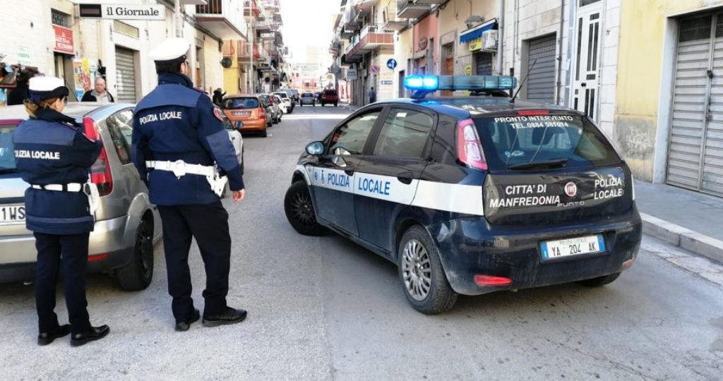 AUTO POLIZIA LOCALE, IMMAGINE D'ARCHIVIO NON RIFERITA AL TESTO