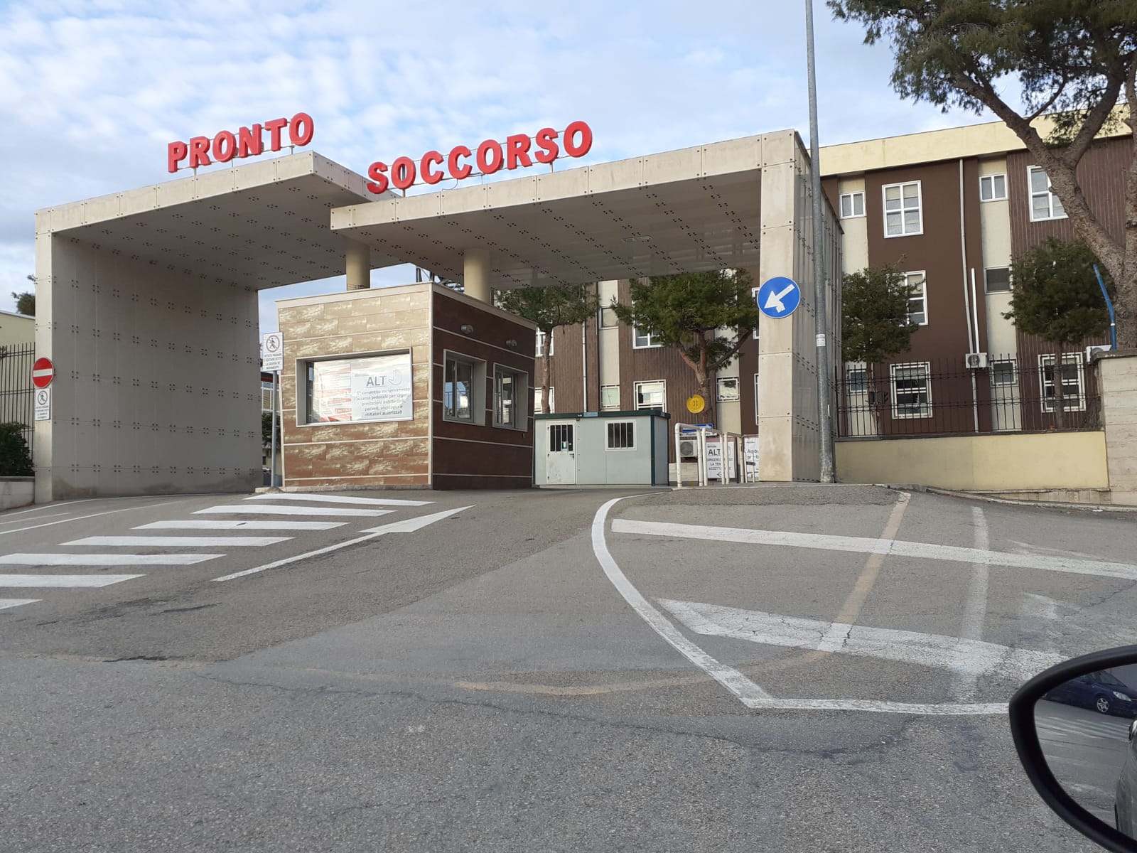 Ospedale Manfredonia, problemi con liste d'attesa e mancanza personale