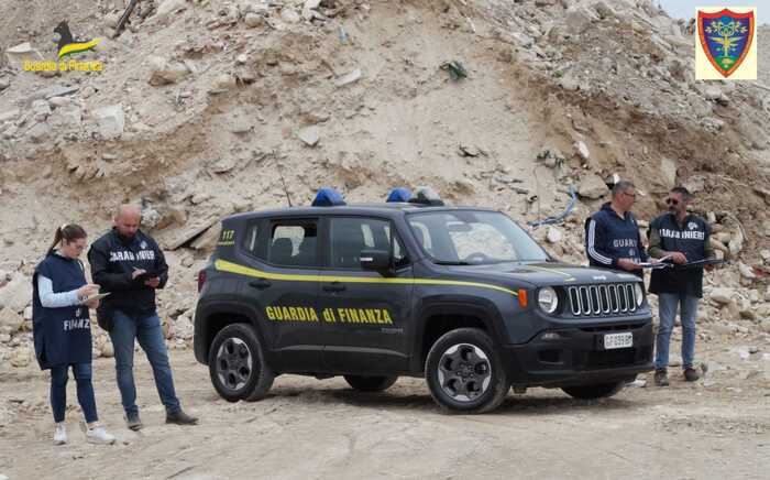 Terribile a Barletta. Discarica abusiva, stoccate 28mila tonnellate rifiuti