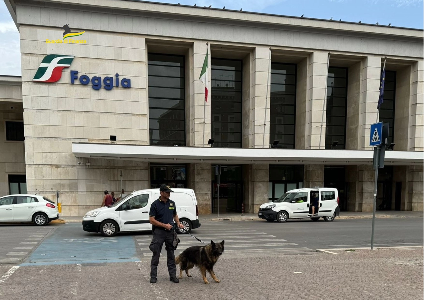 A Foggia le Fiamme Gialle sequestrano 4400 pasticche di ecstasy in zona Ferrovia 1 arresto