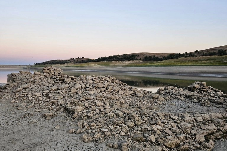 Emergenza idrica: nei bacini della Capitanata mancano 100 milioni di metri cubi di acqua rispetto al 2023